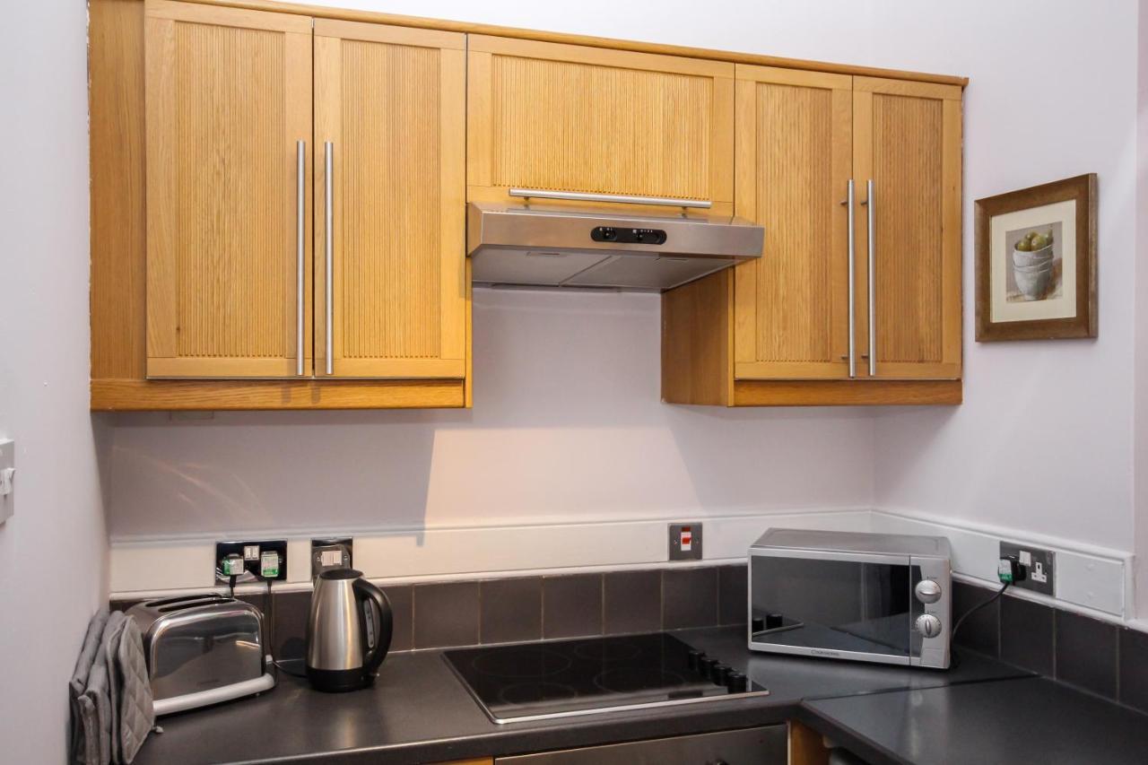 Silver Lining-Royal Mile Apartments เอดินบะระ ภายนอก รูปภาพ