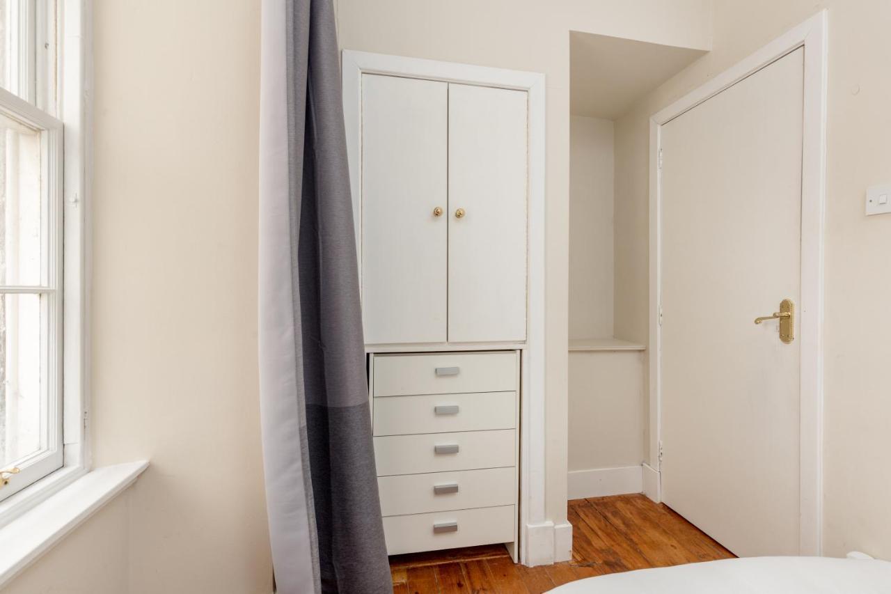Silver Lining-Royal Mile Apartments เอดินบะระ ภายนอก รูปภาพ